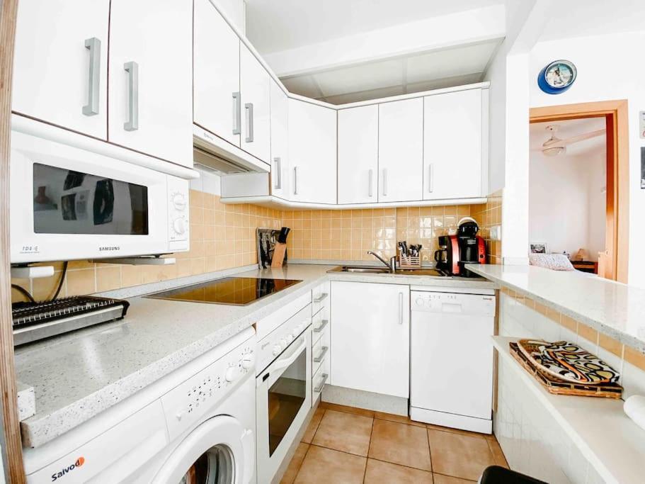 Escapada Familiar En Torrox Costa A 100M De La Playa, Vistas Al Mar Y Parking Gratis Apartman Kültér fotó